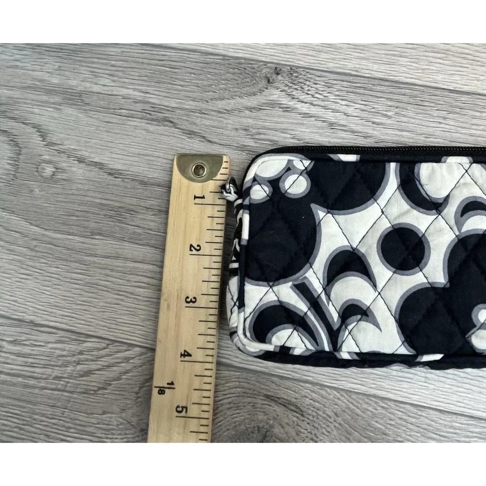 White With Black Floral Handbag By Vera Bradley With Wristlet Cosmetic Bag